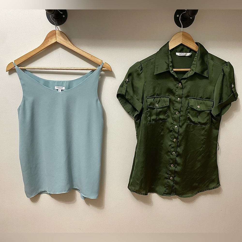 2 Blouses - Ricki's Emerald Green Sheer Shortsleeve & Reitman Camisole Sz 6 & S